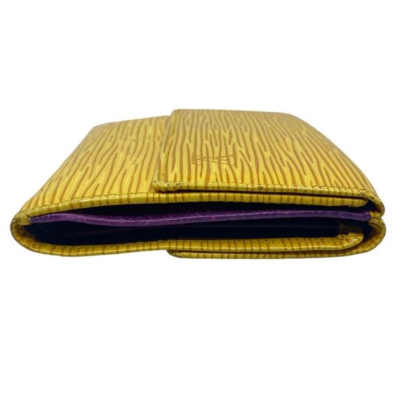 Vintage Louis Vuitton EpiLeather Elise Wallet - 4.25”W x 4”H x 0.75”D - Picture 7 of 9